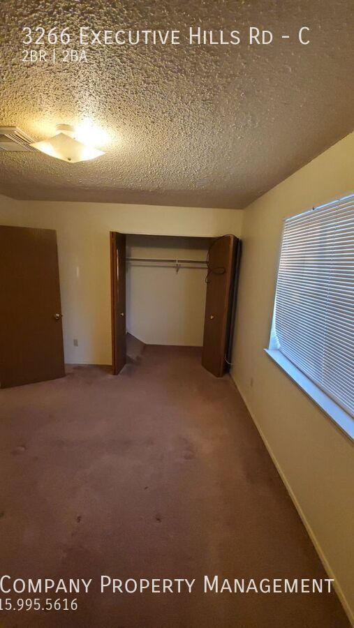 Building Photo - 3266 Executive Hills Rd
