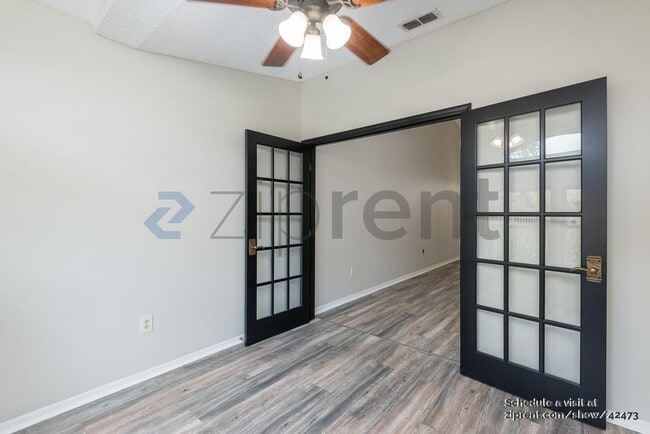 Building Photo - 2588 Stony Brook Ln