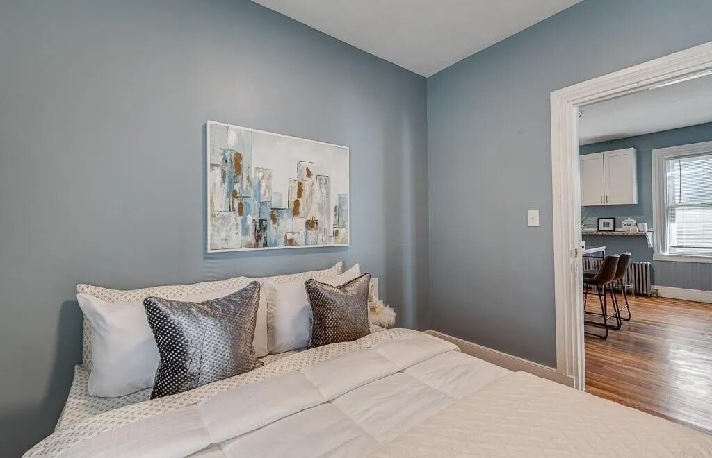 second bedroom - 130 Sutton St