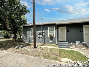 Primary Photo - 321 N Chupaderas St