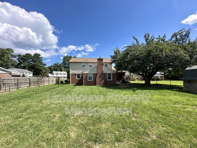Building Photo - 604 Berkley Pl