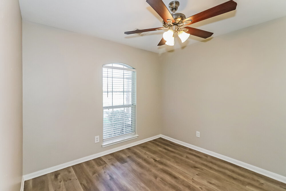 Building Photo - 9806 King Arthur Ct