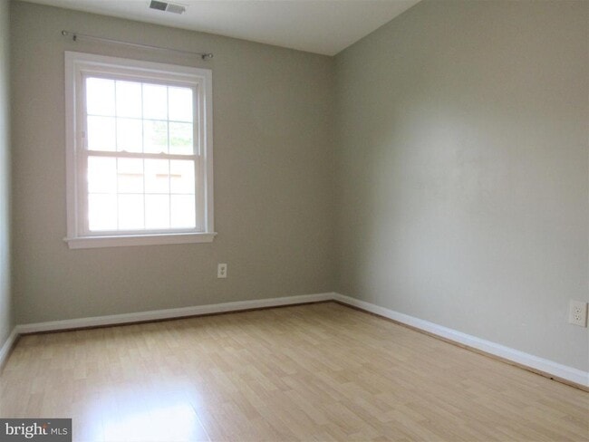 Building Photo - 3137 Cedar Grove Dr