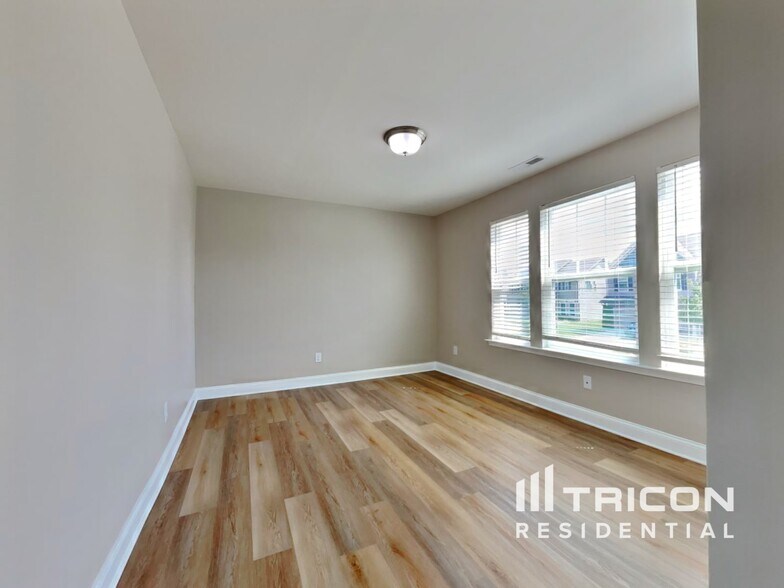 Building Photo - 50 Gallery Park Dr