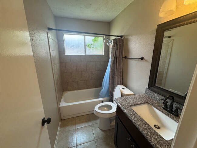 Building Photo - 19439 Cypress Bay Dr