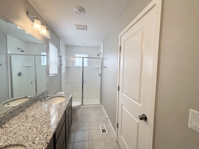 Building Photo - 153 E Brushy Canyon St