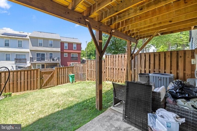Building Photo - 743 St Michaels Dr