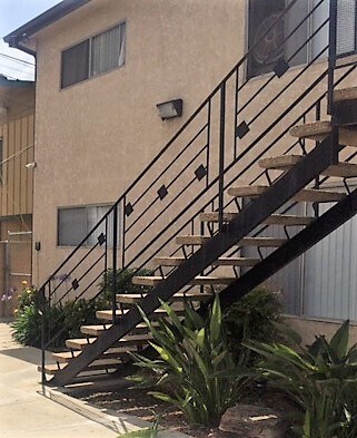 Building Photo - 9320 Artesia Blvd