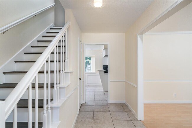 Building Photo - 14930 Walters Rd
