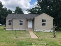 Building Photo - 100 Wilson Dr