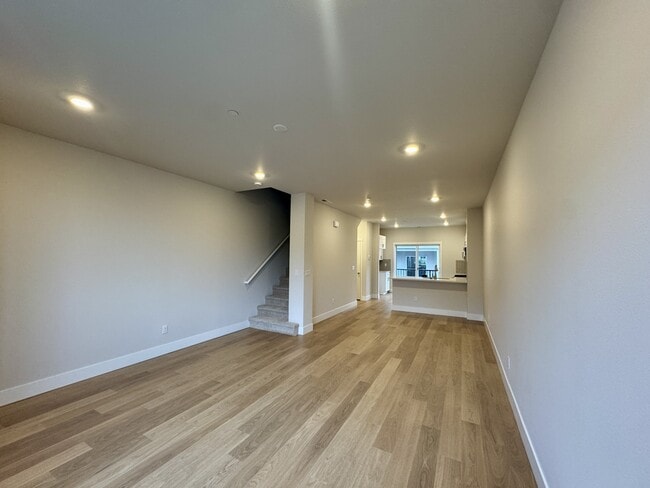 Building Photo - 15083 NW Ethel Ln