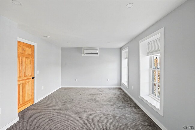 Building Photo - 28 E Genesee St