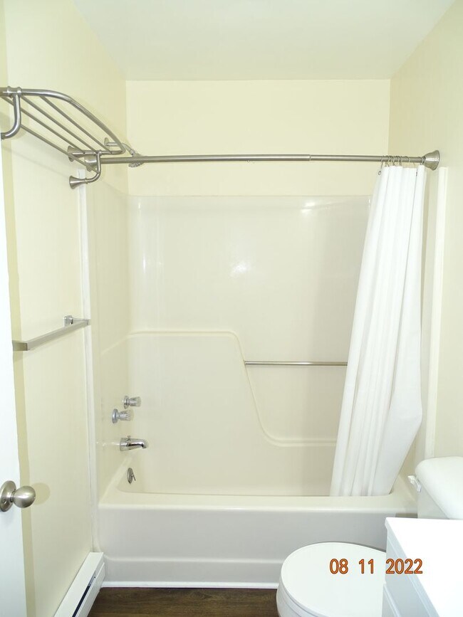 Building Photo - 2 BR Townhome In Dover School District