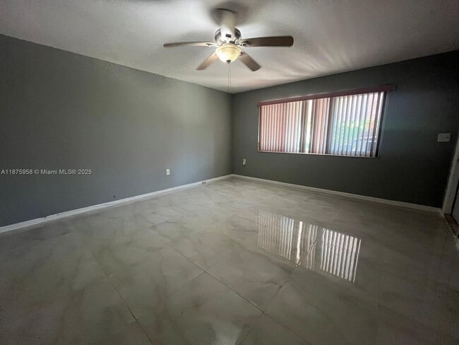 Building Photo - 1330 NE 203rd St