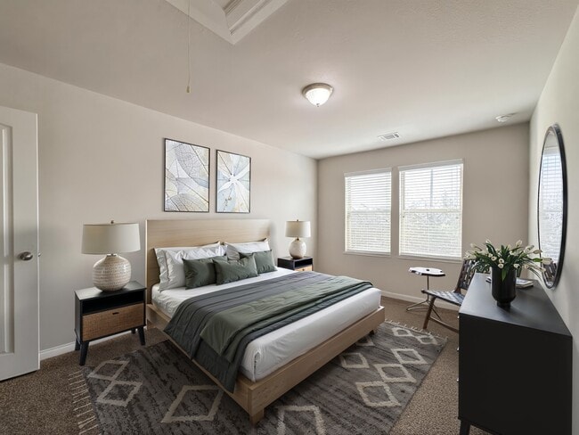 Building Photo - 2 Eagle Lake Ct