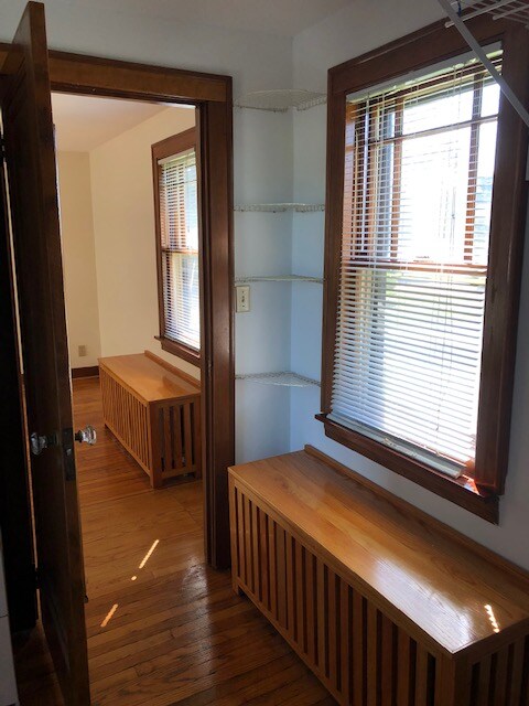 Building Photo - 512 W Wing St