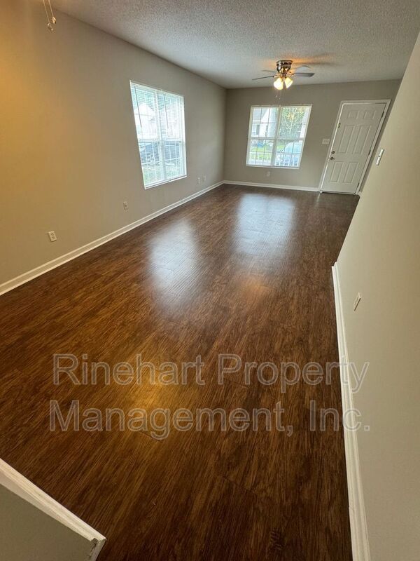 Building Photo - 1038 Park Meadow Dr
