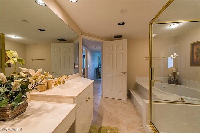 Building Photo - 7117 Pelican Bay Blvd