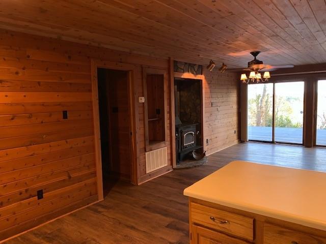 Building Photo - 66 Lake Top Dr