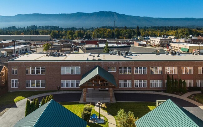 Primary Photo - A Jewel in Downtown Cle Elum