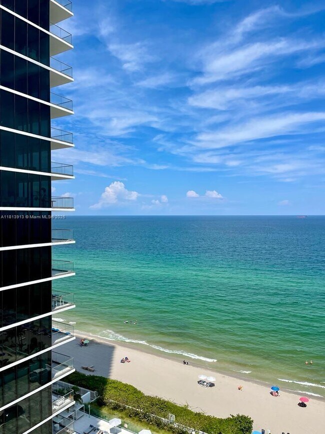 Building Photo - 2030 S Ocean Dr