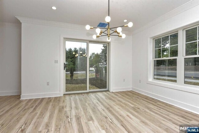 Building Photo - 234 Rivervale Rd