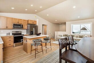 Building Photo - 6622 68th St S