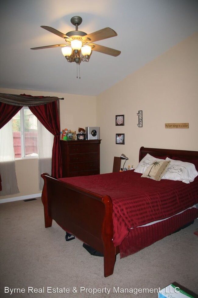 Building Photo - 4 br, 3 bath House - 1030 Scarlet Oak Dr