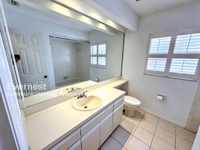 Building Photo - 2604 Sablewood Dr