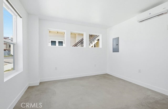 Building Photo - 1017 Riverine Ave