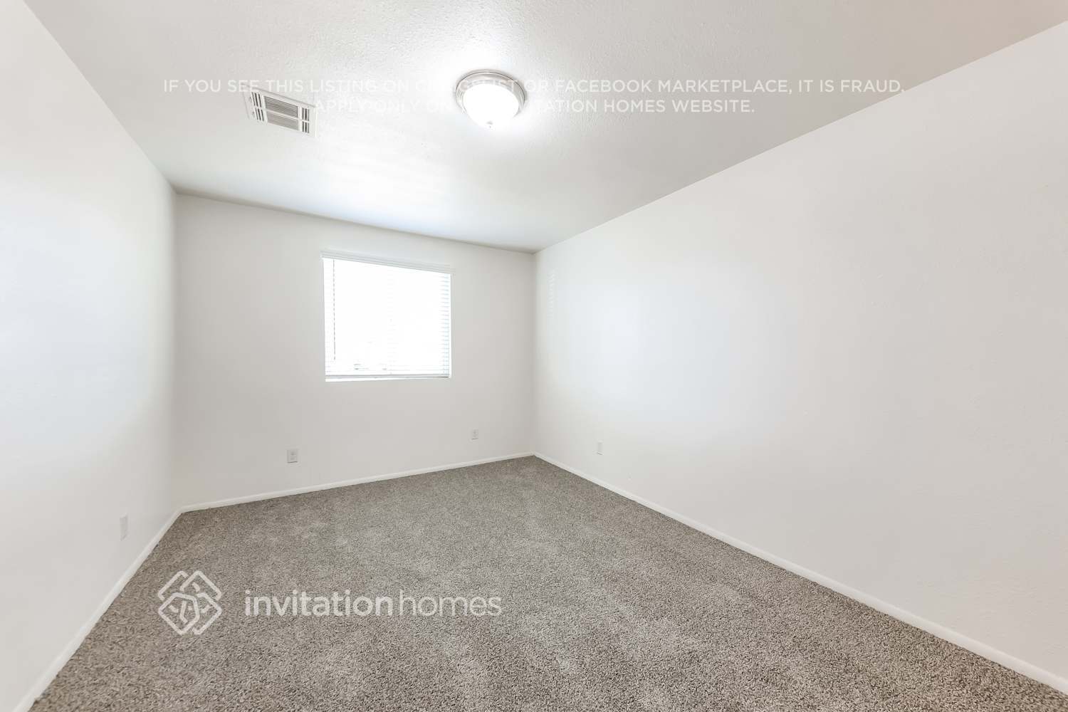 Building Photo - 3424 W Bloomfield Rd