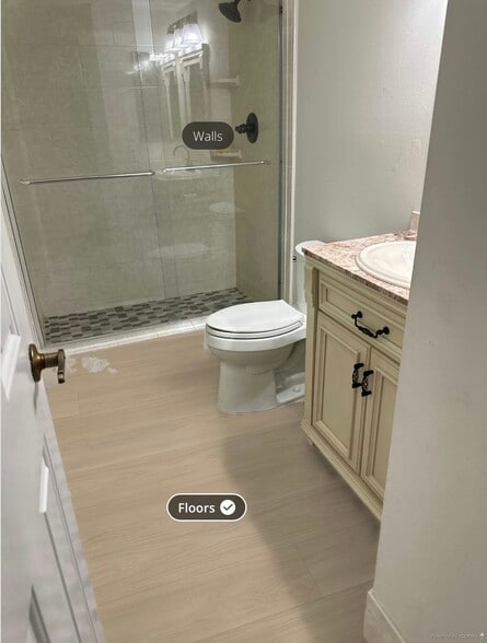 Building Photo - 1625 SE 10th Ave