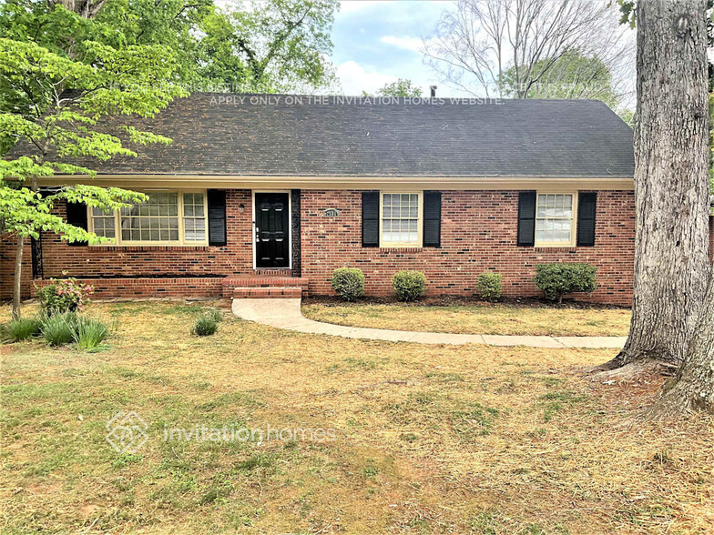 Primary Photo - 2501 Wensley Dr