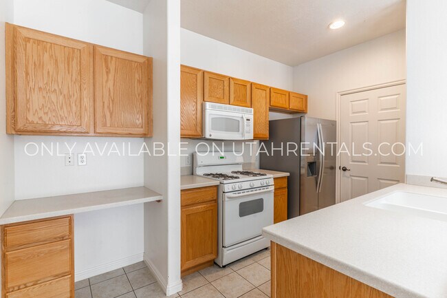 Building Photo - 1508 W 110 N