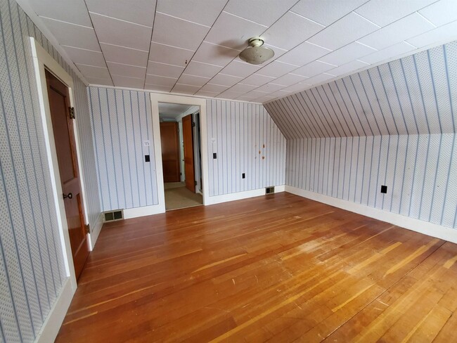 Building Photo - 309 Portland St