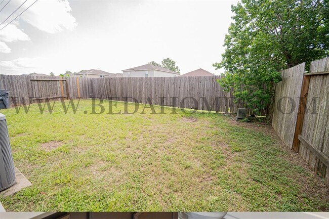 Building Photo - 7880 Galleon Field Ln