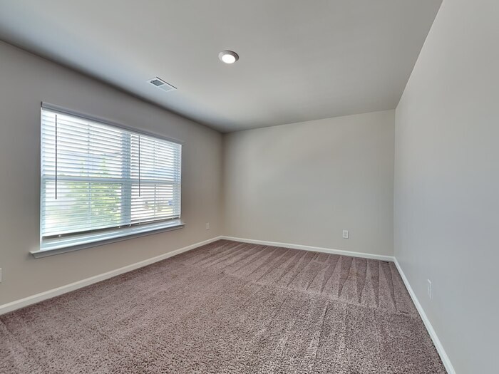 Building Photo - 27 Blue Fescue Way