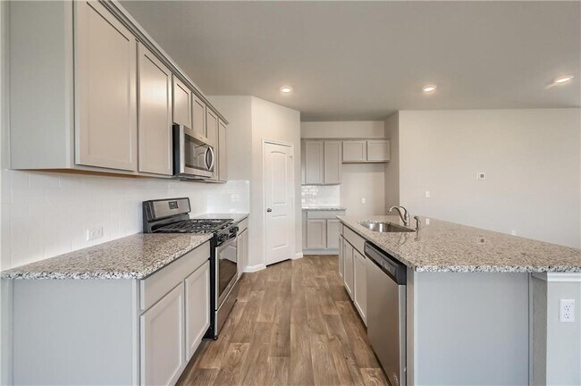 Building Photo - 212 Strand Ln