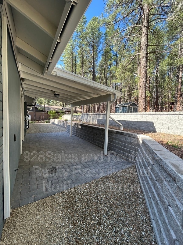 Building Photo - 3341 S Walkup Dr