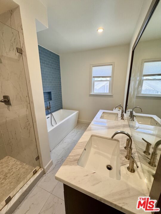 Building Photo - 1426 Hauser Blvd