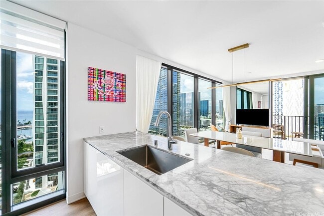 Building Photo - Luxury 2-Bedroom Rental at A‘ali‘i – Ocean Views & High-End Comfort