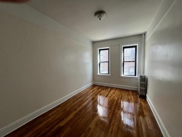 Building Photo - 2 bedroom in SUNNYSIDESunnyside NY 11104