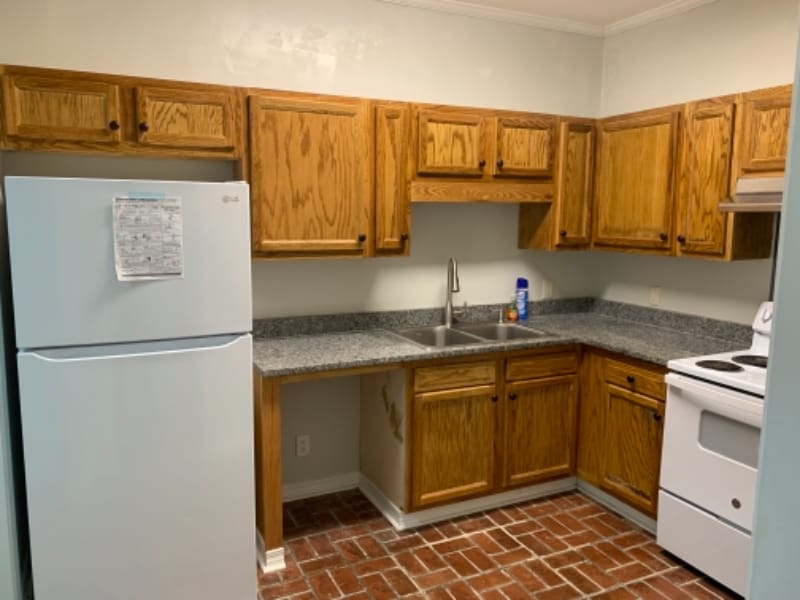 Building Photo - 165 Grove Hl