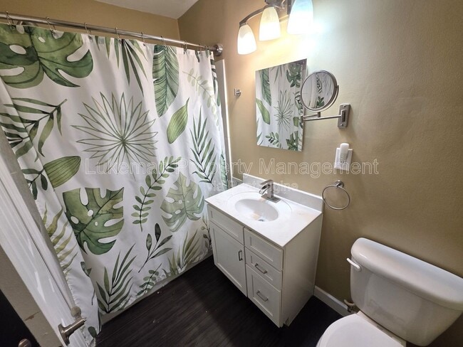 Building Photo - 140 Parkridge Dr