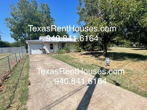Building Photo - 1130A Sunset Lane