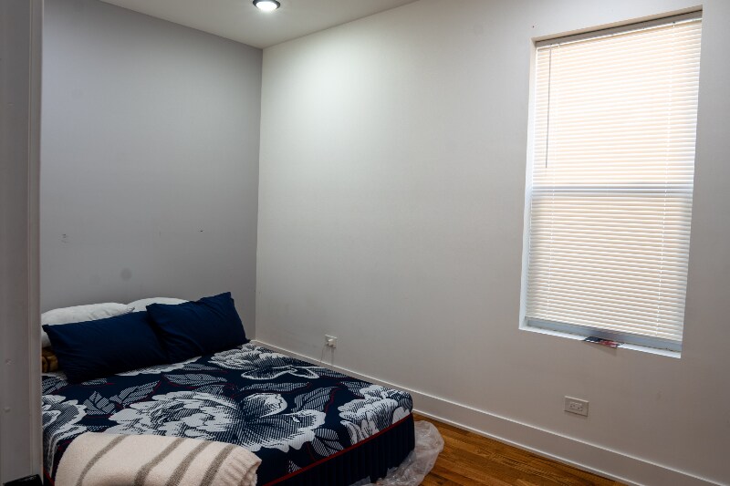 Building Photo - 6032 S Paulina St