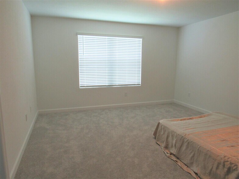 Primary Photo - 4332 Pond Lily Ln