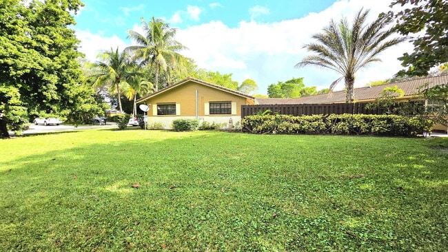 Building Photo - 10390 NW 36th St