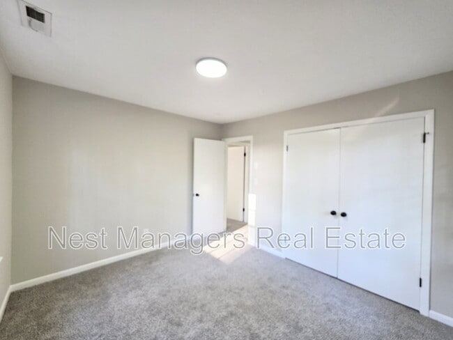 Building Photo - 7525 Kisco Dr