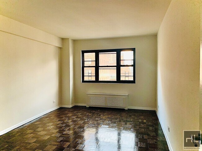 Building Photo - EAST 35 STREET